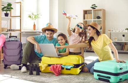 travel reward program family plans a vacation