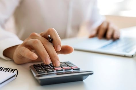 Calculator to calculate customer lifetime value